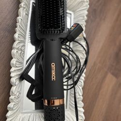 Amika Straight Blowdry Brush 