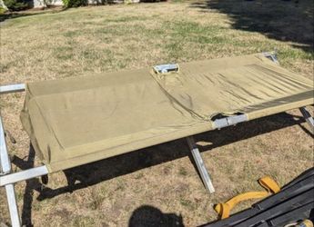 Vintage Army Military Folding Portable Aluminum Frame Canvas Cot