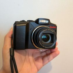 Kodak EasyShare ZD15 – 10MP Digital Point-and-Shoot Camera
