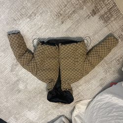 Woman’s Jacket Size M 