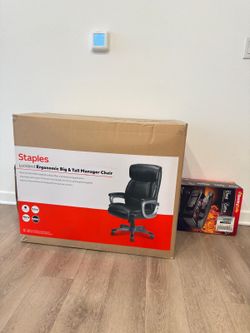 New Manager Chair - Unopened, 3 year Protection Plan