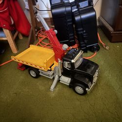 Toy Tow Truck 