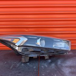 2023 KIA FORTE RIGHT HEADLIGHT  OEM 