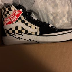 Brand New Vans SK8 – HI Bolt Black White Checkered Men’s Size 8.0
