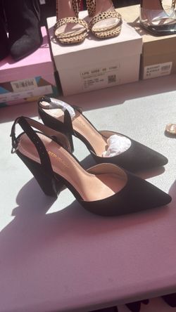 Republica LA Black Pointed-Toe Slingback Heels