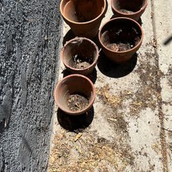 Pots /