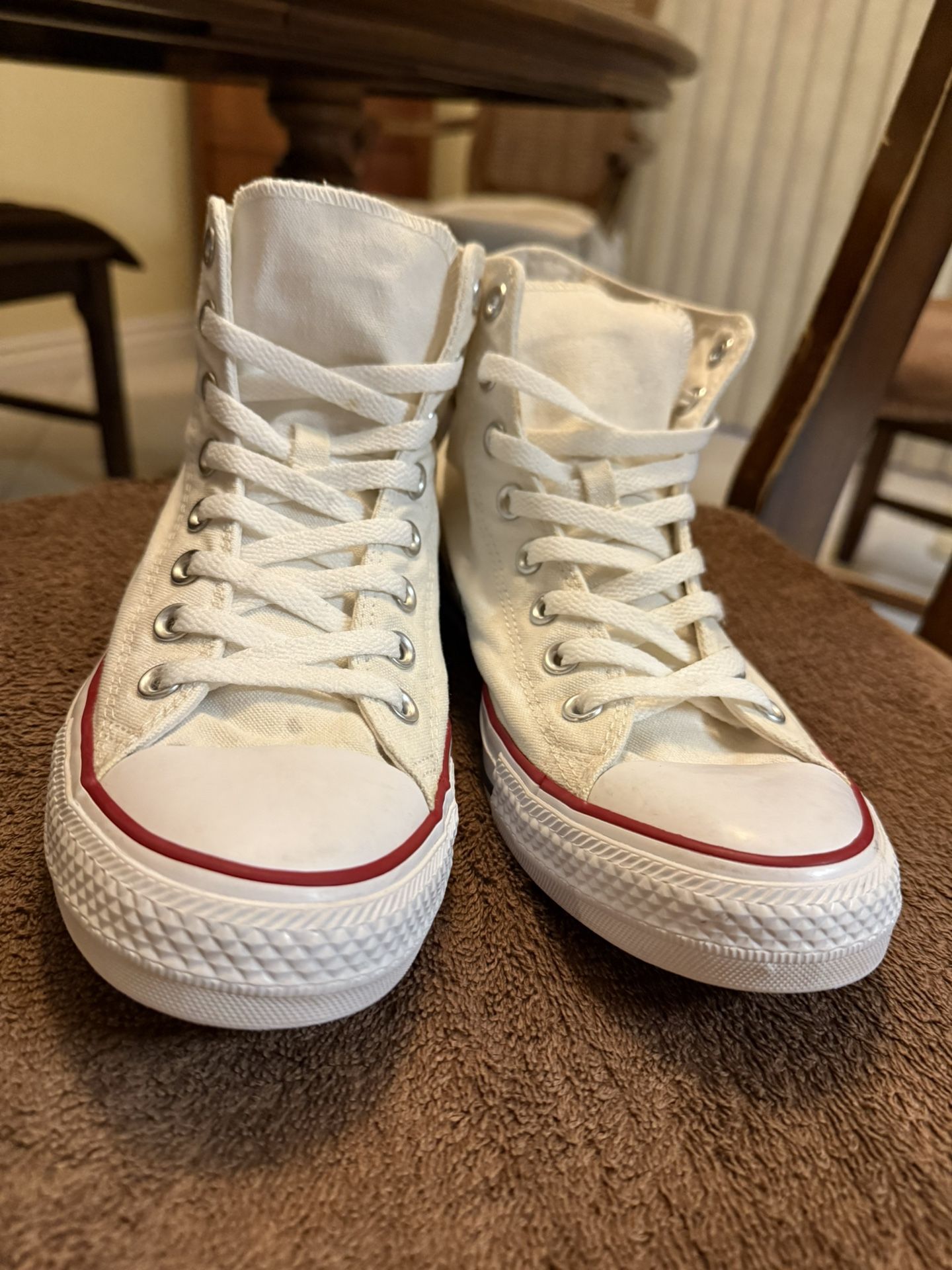 Converse Size 9