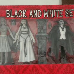 The Munsters Black & White Figures Set