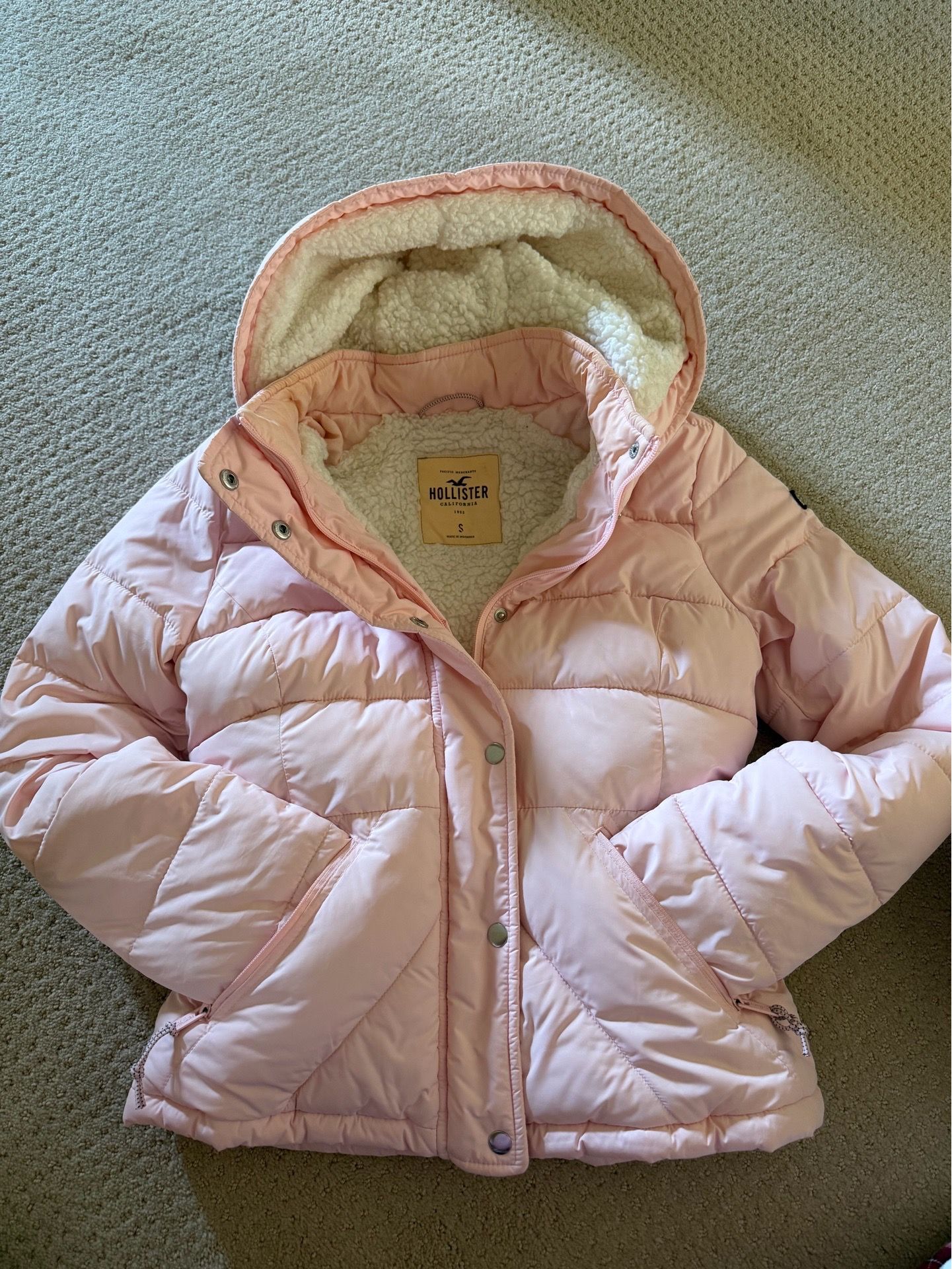 Women’s Hollister Light Pink Puffer