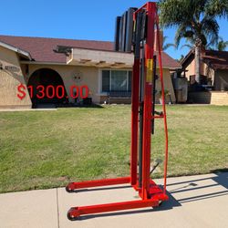 Wesco lift Capacity 1000 Lbc