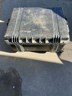 Rolling Pelican Case