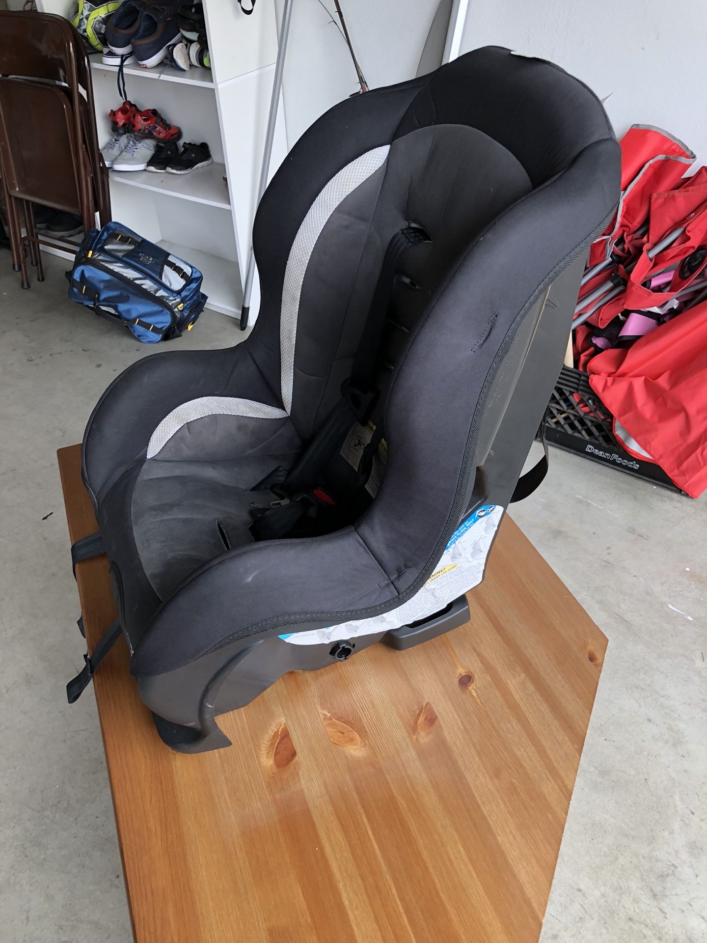 Evenflo Tribute Sport Convertible Car Seat Maxwell for Sale in Garden Grove CA OfferUp