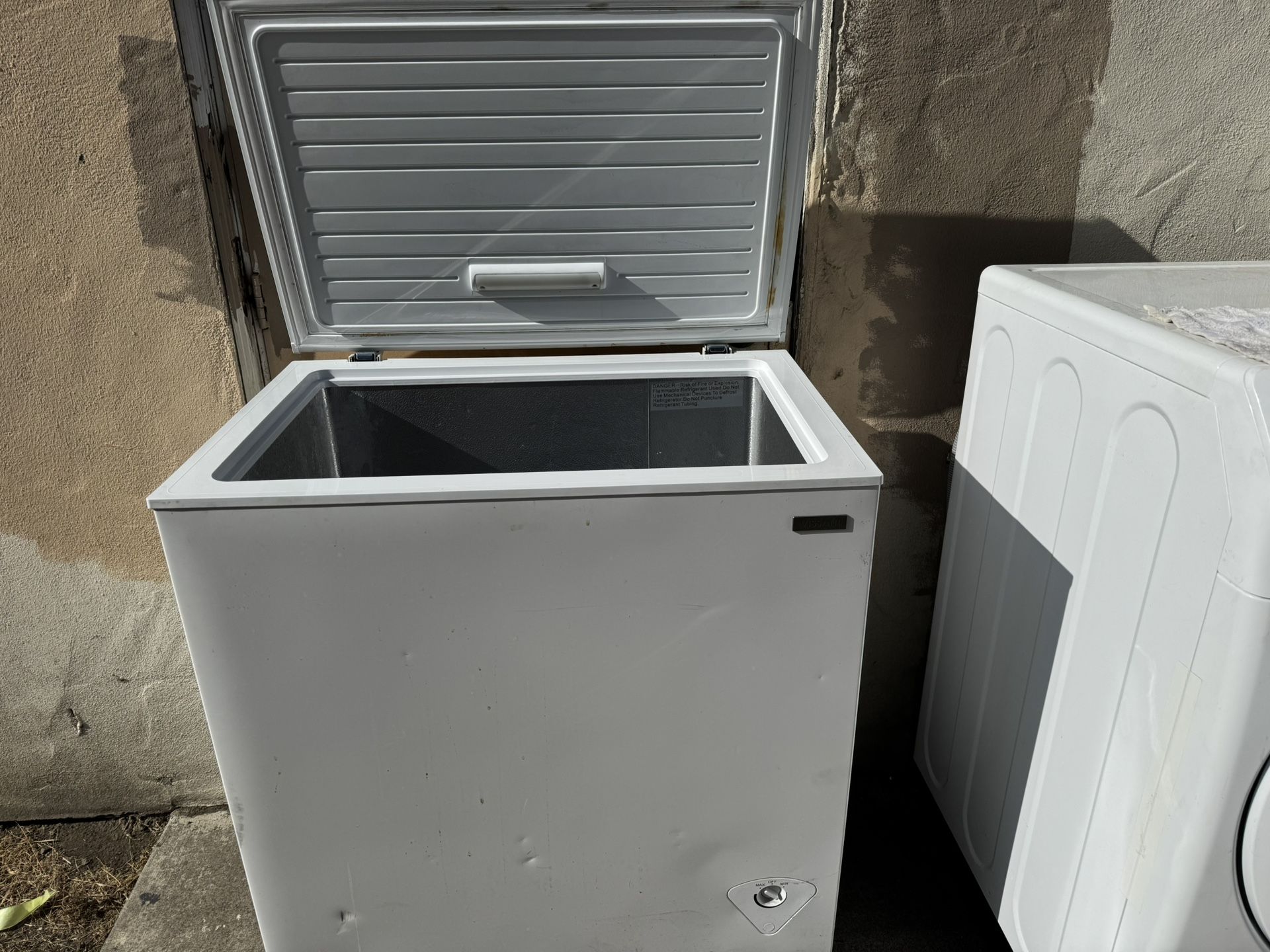 Electric Deep Freezer