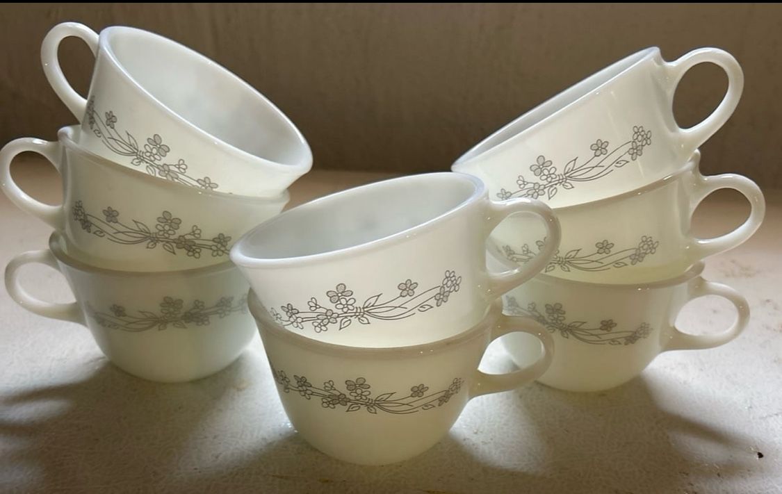 7 Vintage Pyrex Ribbon Bouquet Coffee Mug