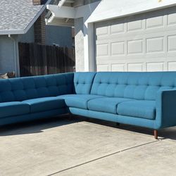 Free Delivery Sectional Sofa by Living Spaces 