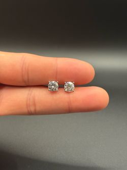 VVS1 Moissanite Diamond Shaped Earrings