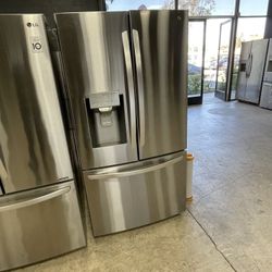 LG French Door Refrigerator Platinum Counter Depth KN 