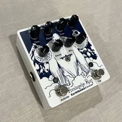 Earthquaker Devices Avalanche Run V2 - Limited Edition Yeti Art