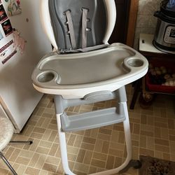 BABY HIGH CHAIR & TODDLER CHAIR