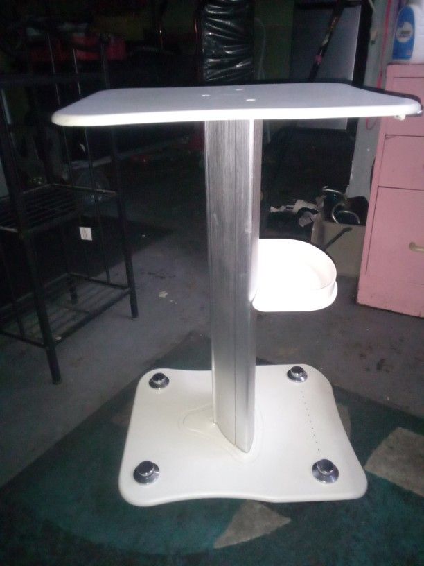 White Metal rolling Table/Desk