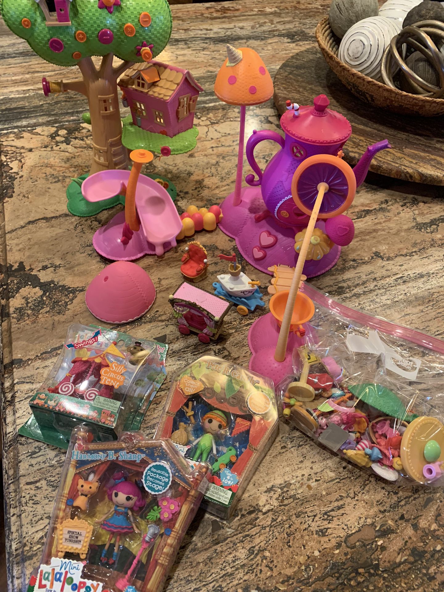 Misc Lot Of Lalaloopsy Kids Toys New & Used