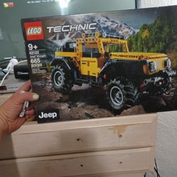 Lego Technic Jeep Wrangler Brand New