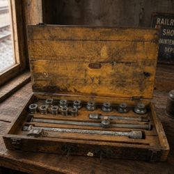 Rare Vintage ABC Utensili Garanti Italian Socket Set Wood Case Industrial Tools