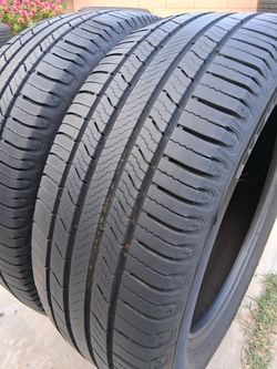 235/55R18 Michelin Defender 2 Tires - 80% Tread DOT 2023