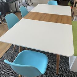Gorgeous contemporary Scandinavian design extendable dining table