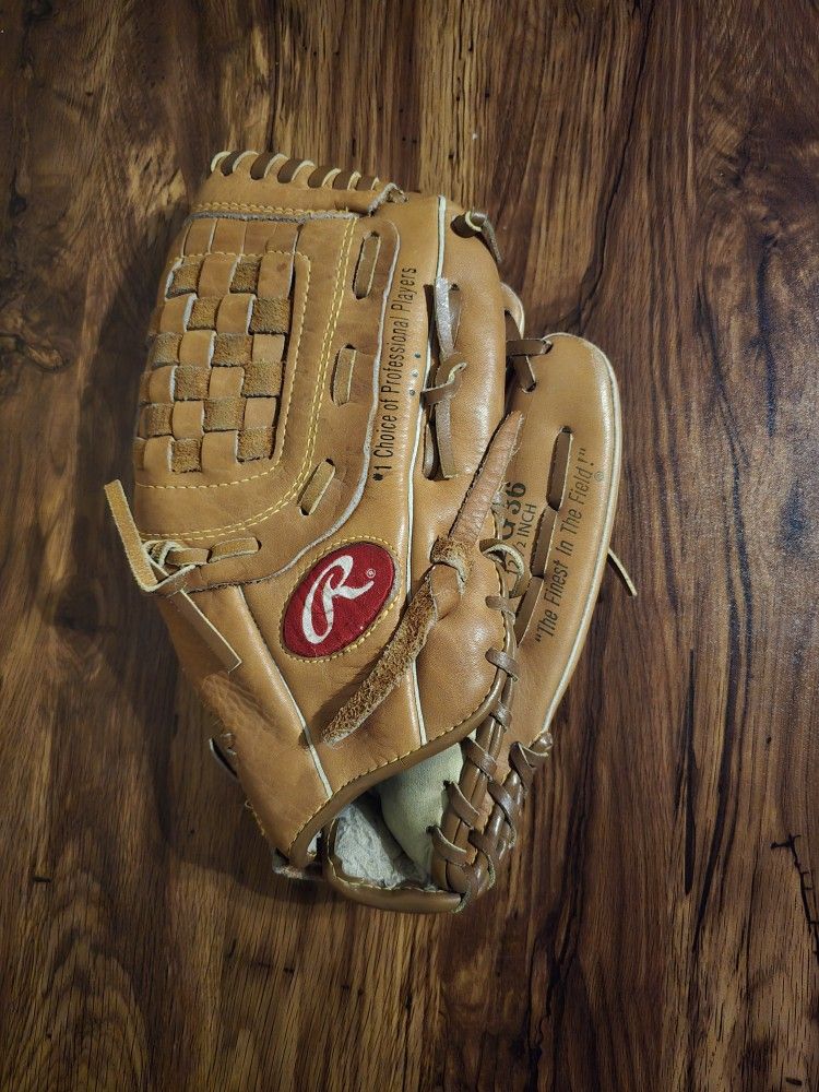 Adult Rawlings Baseball Glove/Mit