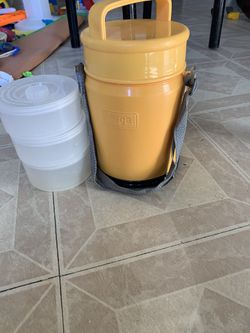 Plastic thermal lunch box