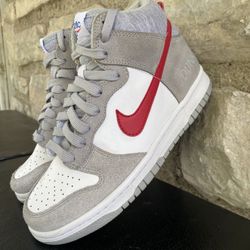 Nike Dunk High—Size 5.5y —$39