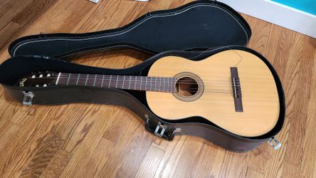 Guild Vintage 6 String Acoustic Guitar