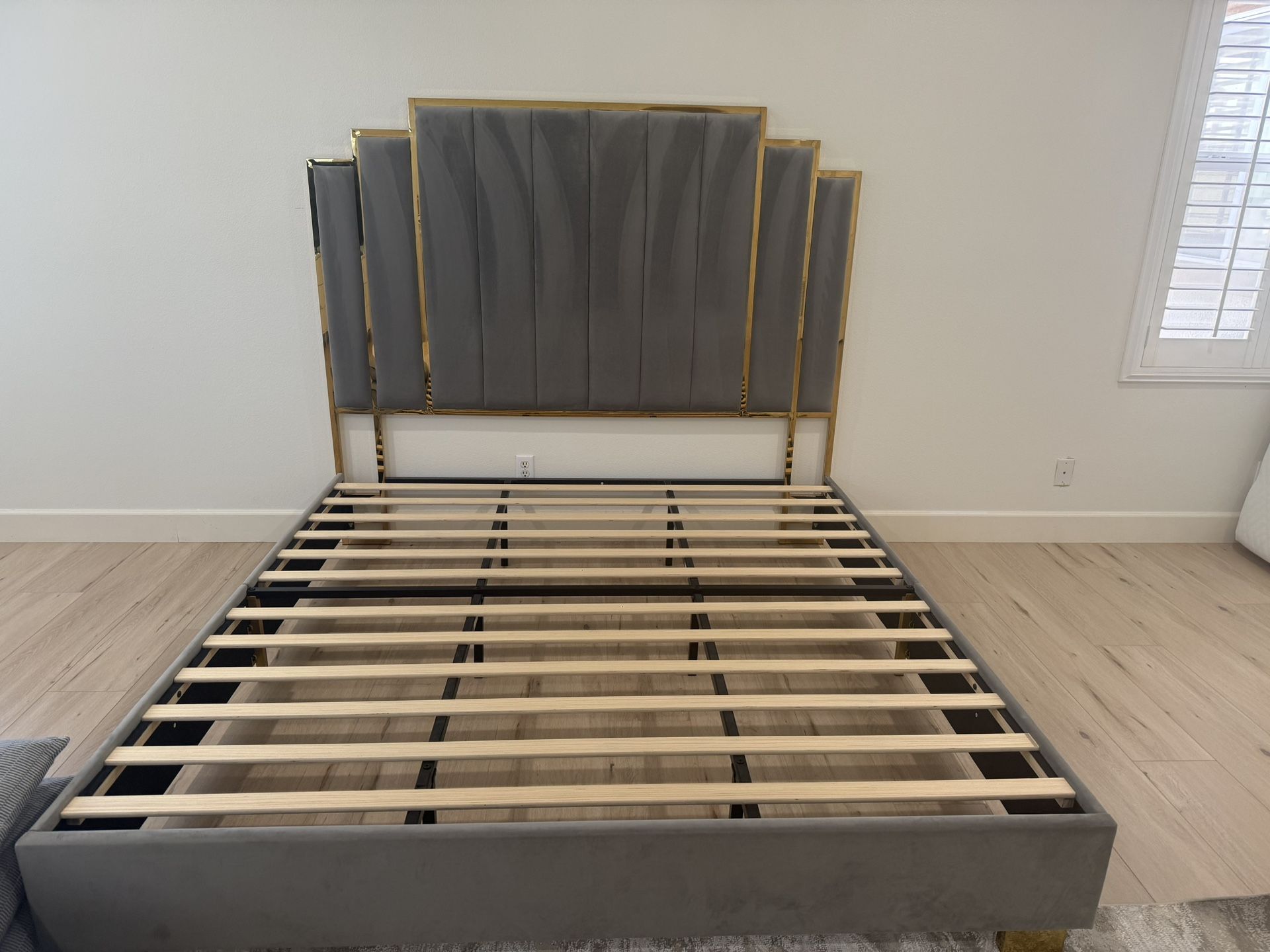King size bed frame Valve Gray