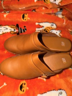 GAP Mary Jane Flats Tan Leather