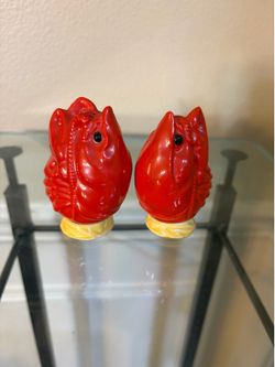 Vintage 1940s Ceramic Hand-painted Lobster Salt and Pepper Shakers