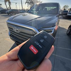 Llaves De Autos / Car Keys And Remotes 