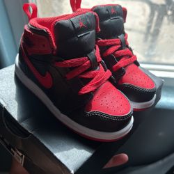 Toddler Jordan 1 Mid 6c