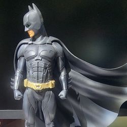 Batman Iron Studios 1/10 scale Statue