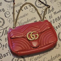 GG Marmont medium shoulder bag