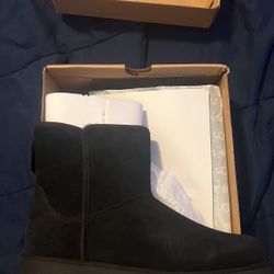 Women’s Black Ugg Boots