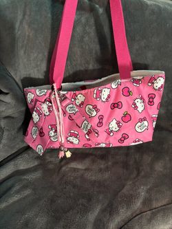 🫟HANDMADE 🫟Cute hello Kitty handbag with wallet ,key holder plus hanging chime.