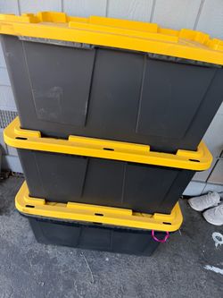 Vendo 3 contenedores  6.5de sapatillas diferentes husrachitos sin nuevos