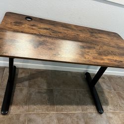 Manual Standing Desk (Adjust With Crank)