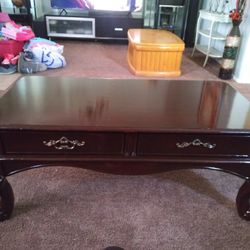 Solid Wood Ashley Coffee Table And Side Tables 