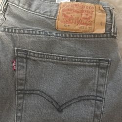 Levis 501   33x32