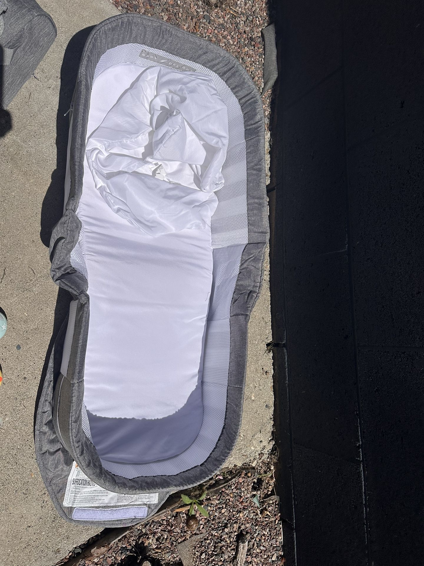 Portable Bassinet/co-sleeper