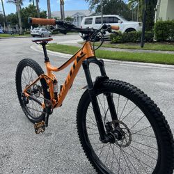 2022 Giant Full Suspention