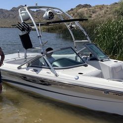 2004 Centurion Storm Series  238 Hours Clean Boat