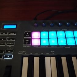 Novation FL KEY 61 Midi keyboard Controller 